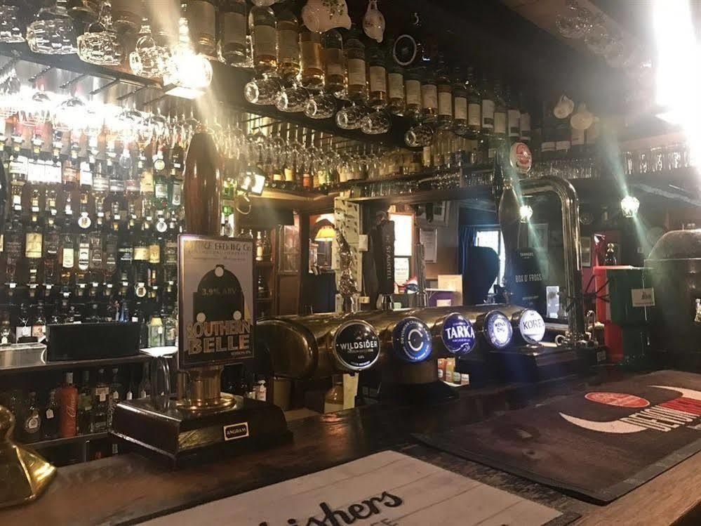 The Nobody Inn Christow 외부 사진